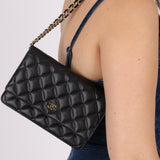 Chanel 2018 Caviar Wallet on Chain