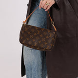 Louis Vuitton Monogram Pochette