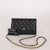 Chanel 2018 Caviar Wallet on Chain
