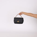 Chanel 22C Calfskin Pearl Side Flap Bag