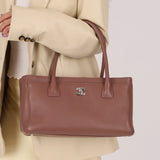 Rare Chanel 2013 Calfskin Mauve Small Cerf Executive Shopper Tote
