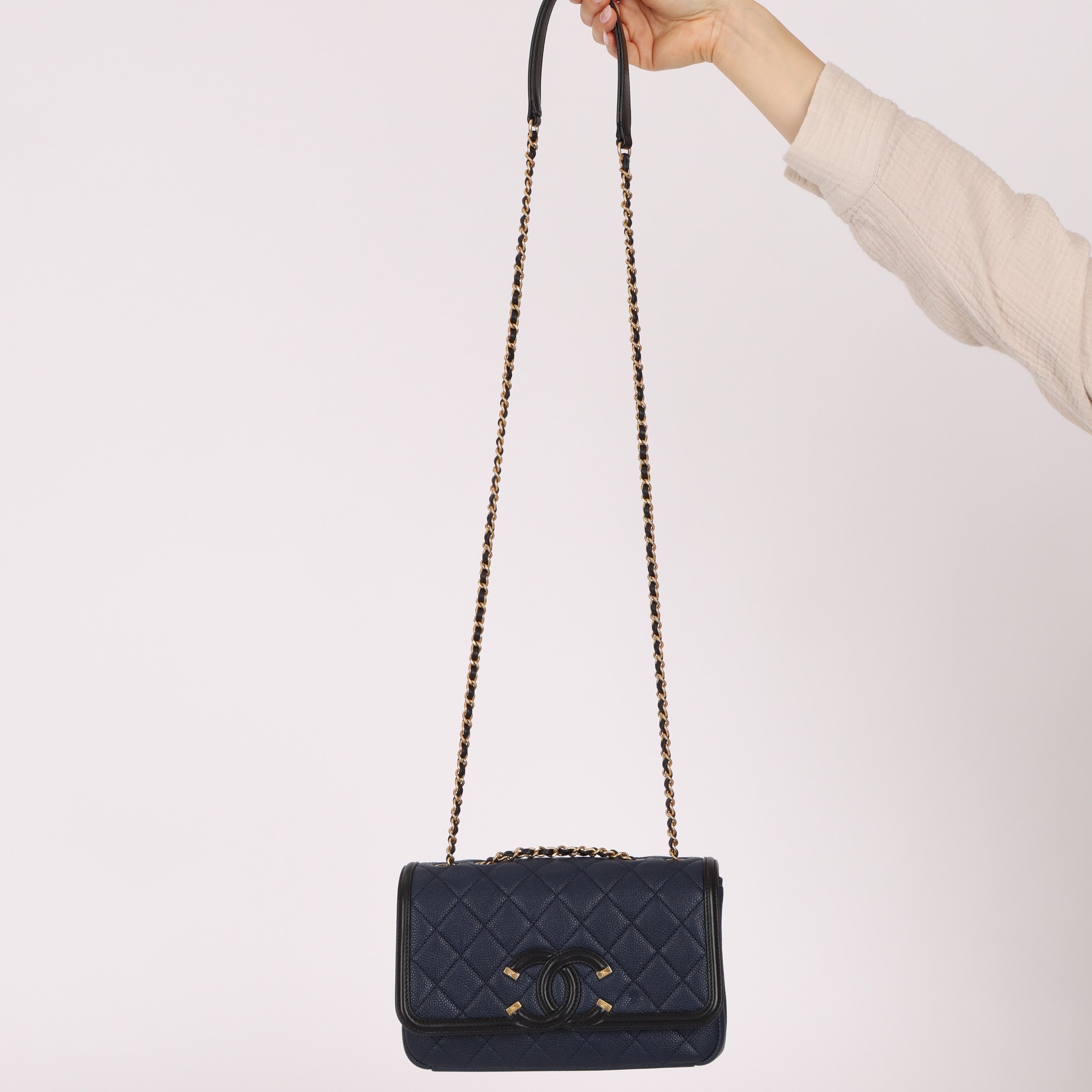 Chanel 2018 Caviar Filigree Small Flap Bag