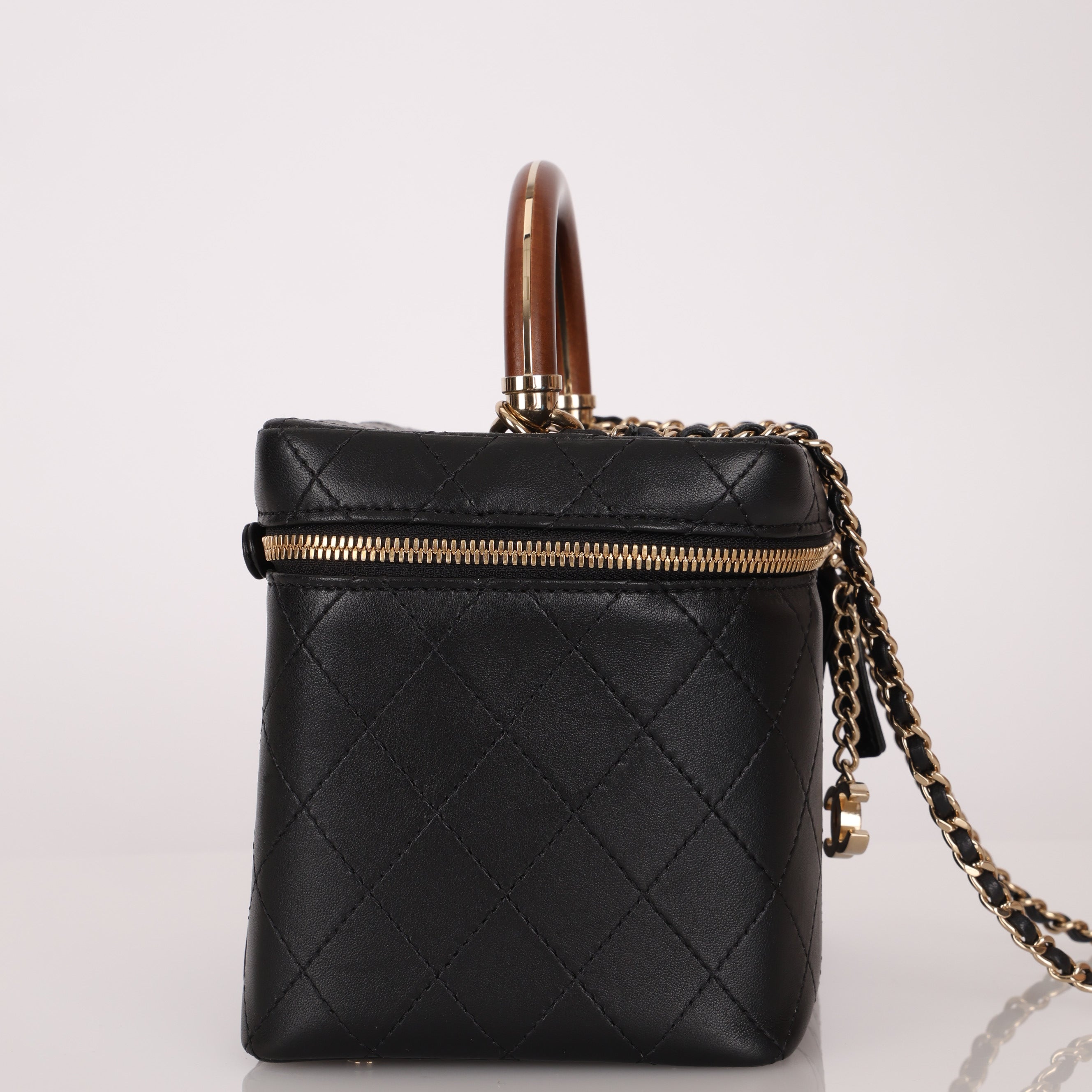 Limited Edition Chanel 2018 Black Lambskin Knock On Wood Large Vanity Case