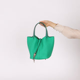 Hermès 2021 Menthe/Vert Vertigo Clemence Picotin Matte Alligator Touch 22 PHW