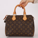 Louis Vuitton Monogram Speedy 25