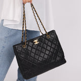 Chanel 1996 Caviar Turnlock Chain Tote