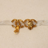 Chanel 70s-80s Hammered Interlocking CC Clip-On Earrings