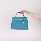 Limited Edition Hermès 2015 Turquoise Togo & Swift Ghillies Kelly 32 PHW
