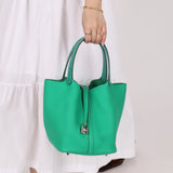 Hermès 2021 Menthe/Vert Vertigo Clemence Picotin Matte Alligator Touch 22 PHW