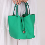 Hermès 2021 Menthe/Vert Vertigo Clemence Picotin Matte Alligator Touch 22 PHW