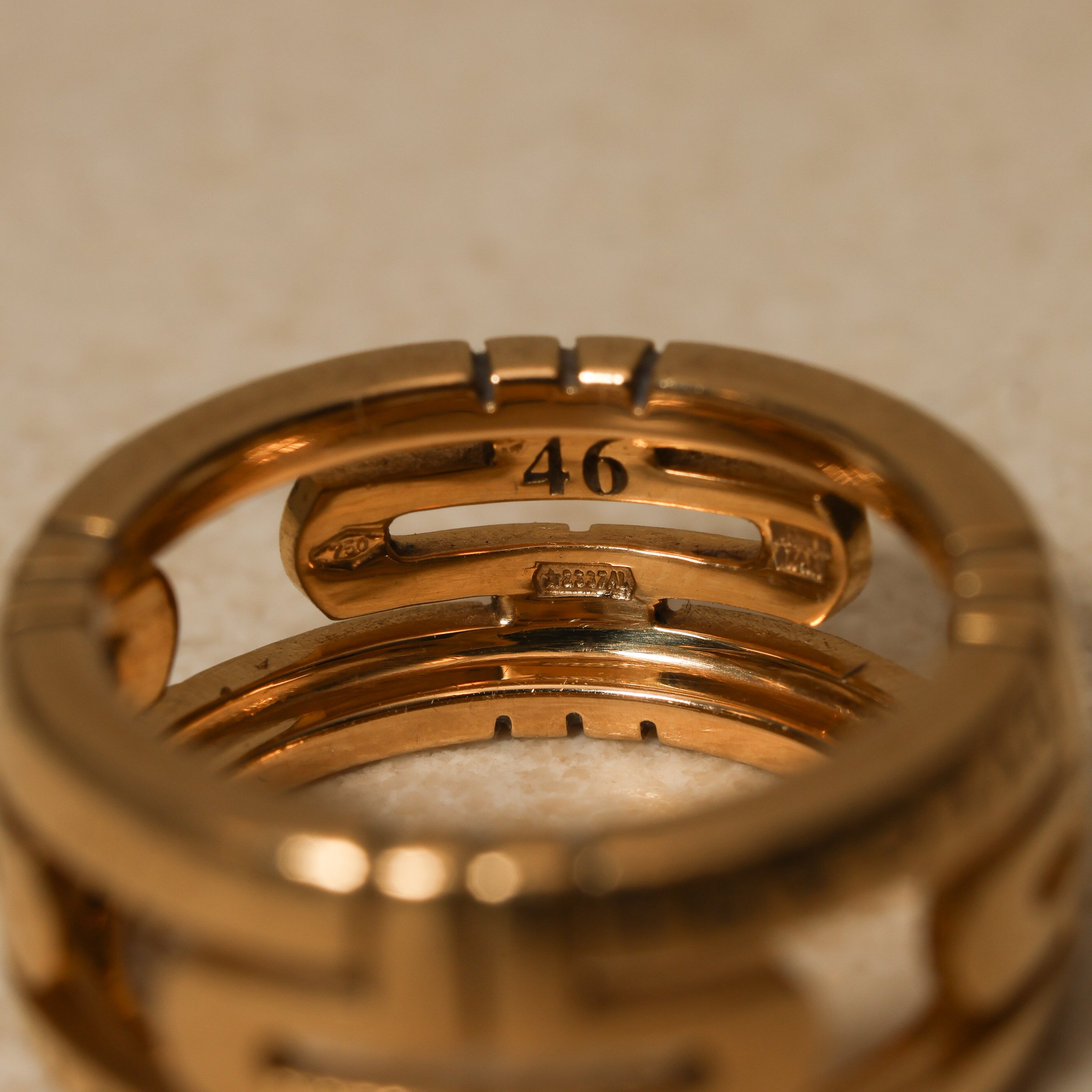 Bvlgari 18K Yellow Gold Parentesi Cutout Ring, Size US 3.25