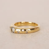 18K Yellow Gold Scattered Diamond Band Ring, Size US 6