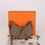 Hermès Etoupe Togo P’tit Arçon PHW
