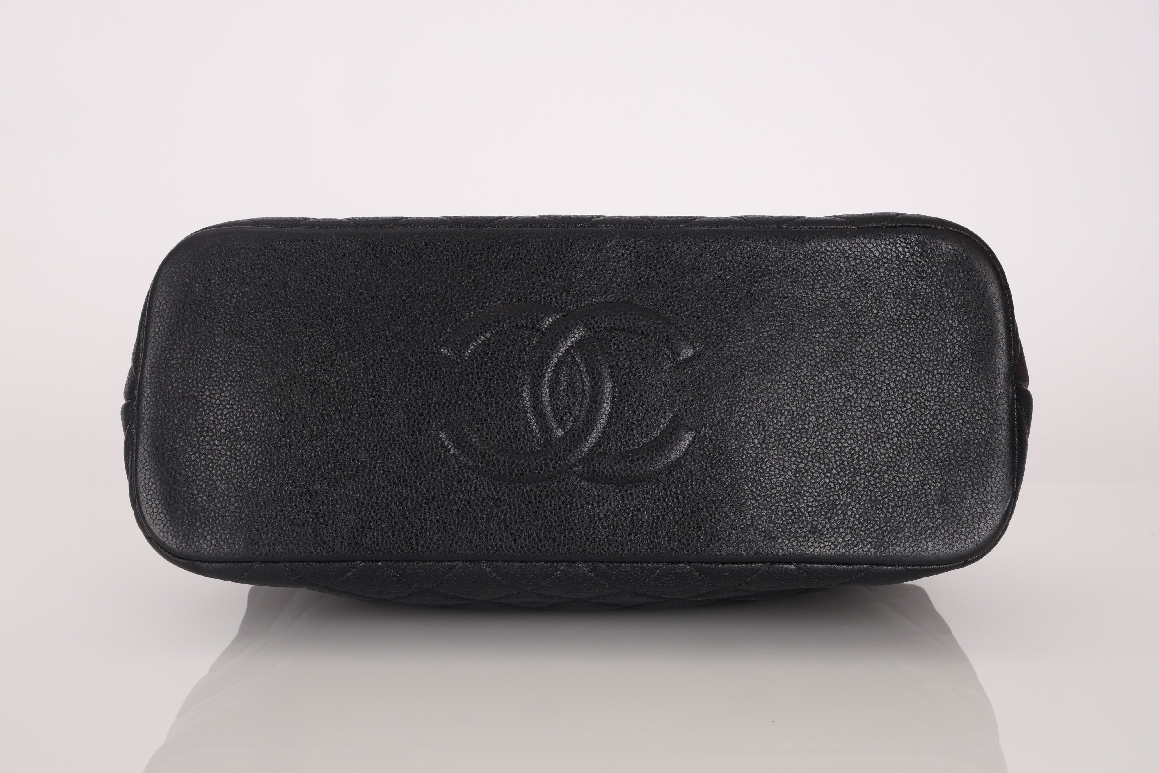 Chanel 1997 Caviar Top Turnlock Kisslock Shoulder Bag 24K GP