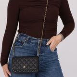 Chanel 2018 Caviar Wallet on Chain