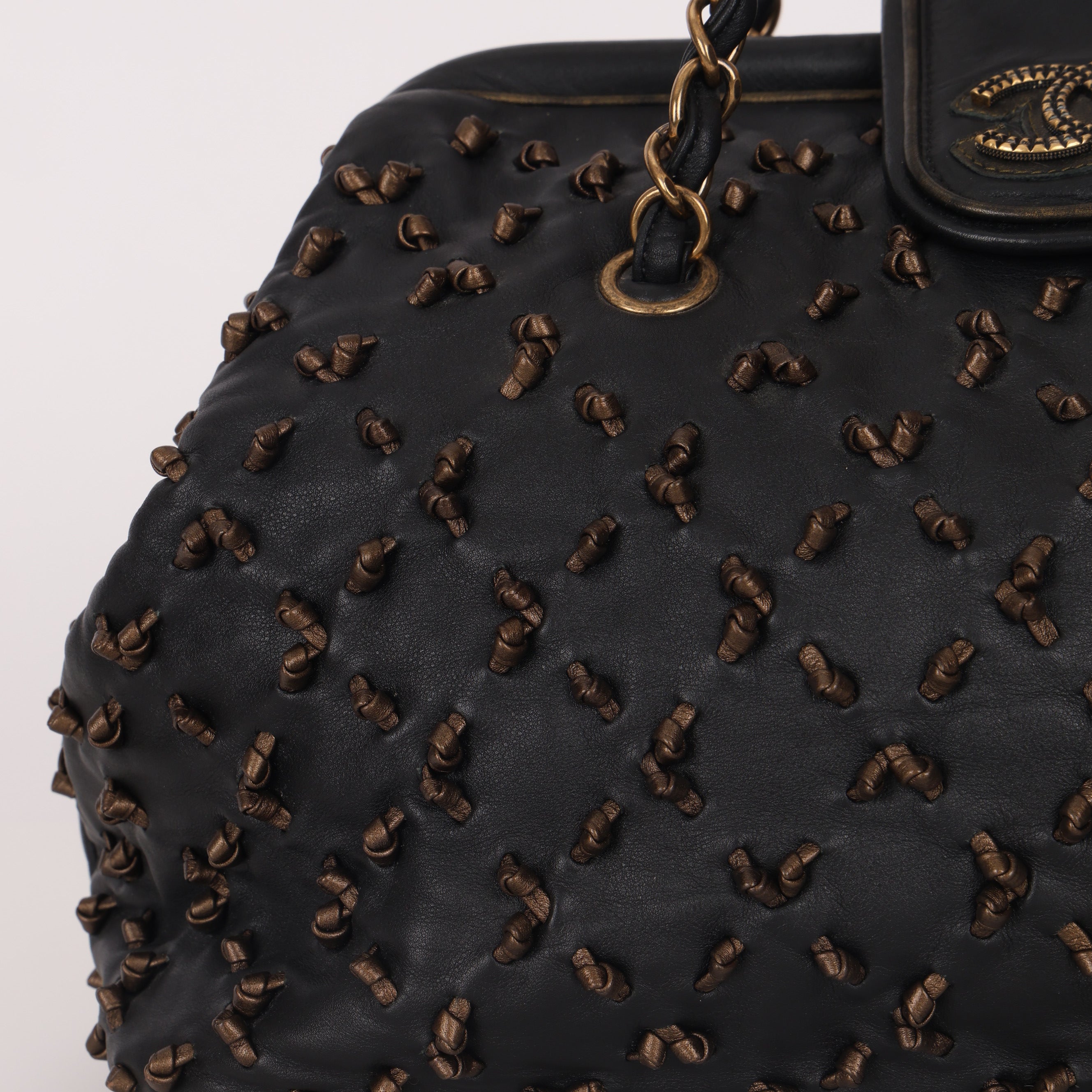 Chanel 2011 Chic Knot Shoulder Bag