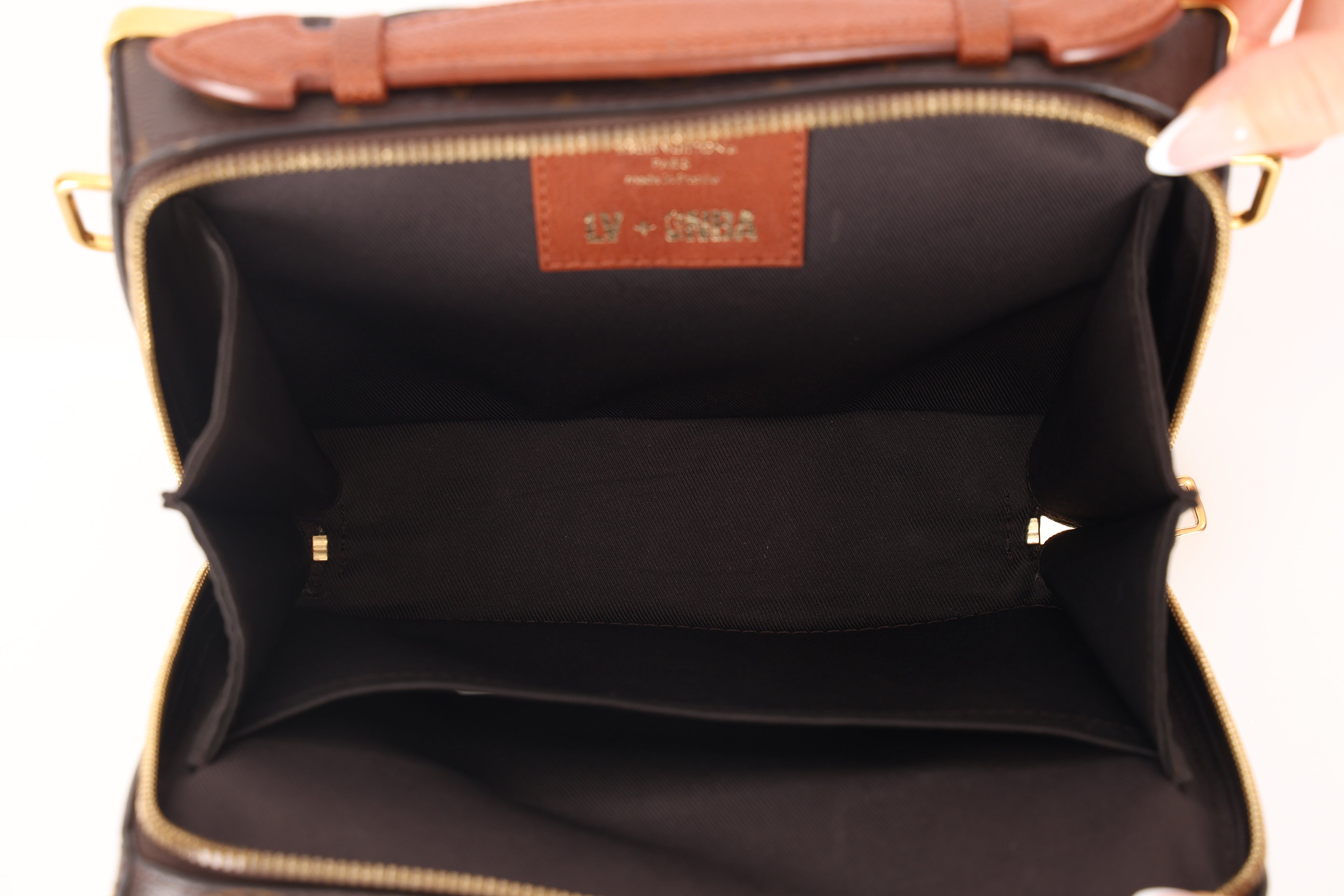 Limited Edition Louis Vuitton Monogram x NBA Soft Handle Trunk Bag