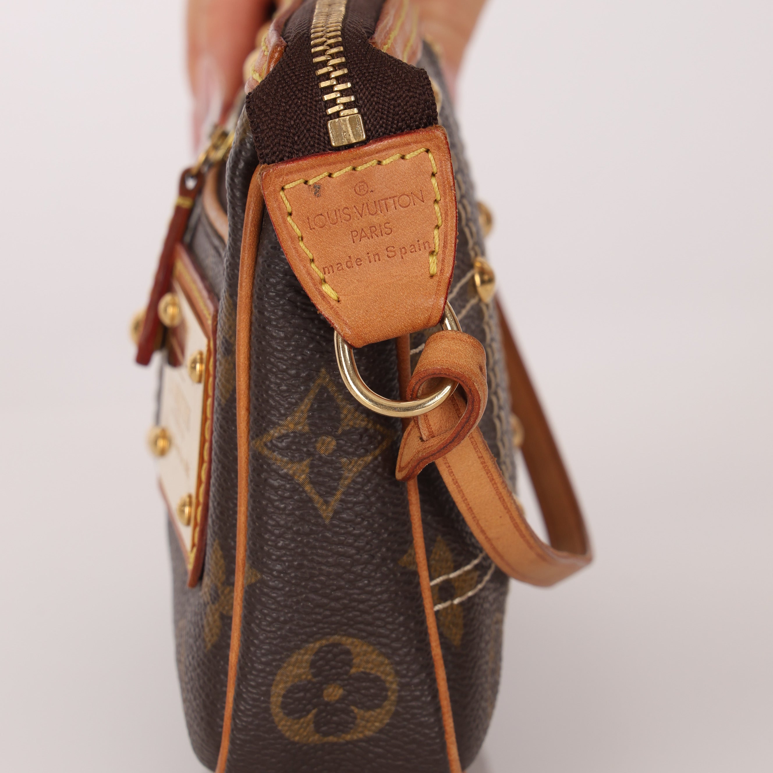 Limited Edition Louis Vuitton Monogram Canvas Riveting Pochette Accessoires