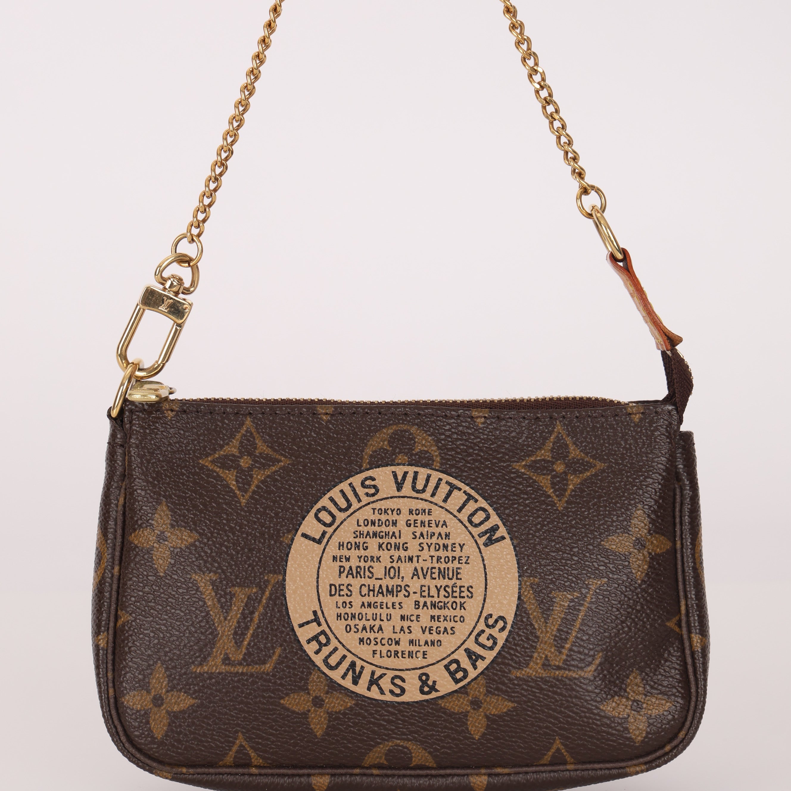 Limited Edition Louis Vuitton Monogram Canvas Trunks & Bags Mini Accessories Pochette