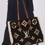 Louis Vuitton Shearling On The Go GM Tote