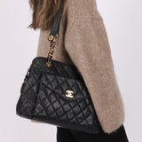 Chanel 1994 Caviar Quilted Envelope Turnlock Zip Tote