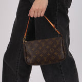 Louis Vuitton Monogram Pochette