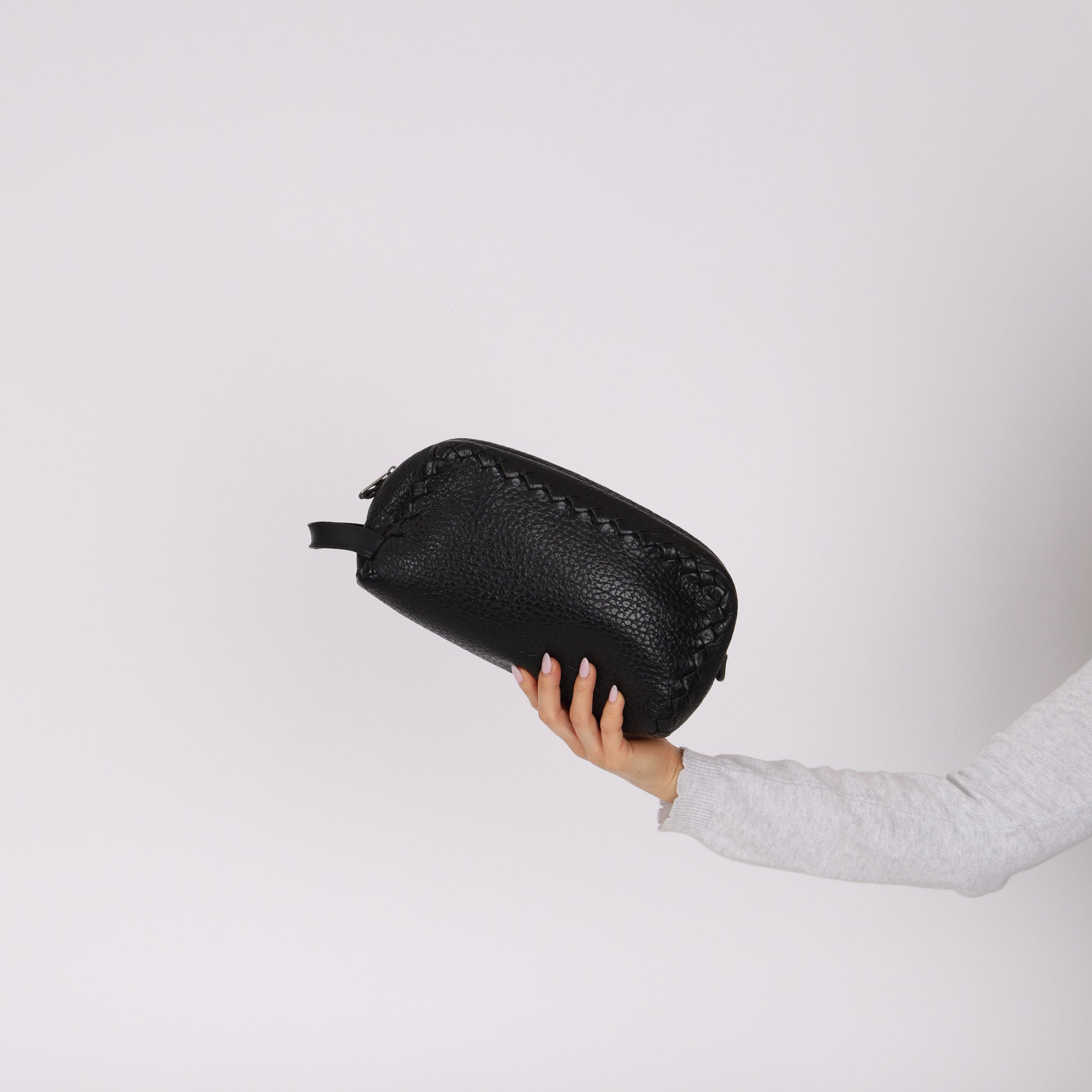 Bottega Veneta Intrecciato Buffalo Voyage Dopp Pouch