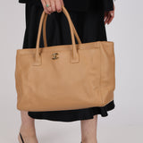 Chanel 2005 Beige Executive Cerf Medium Tote 24K GP