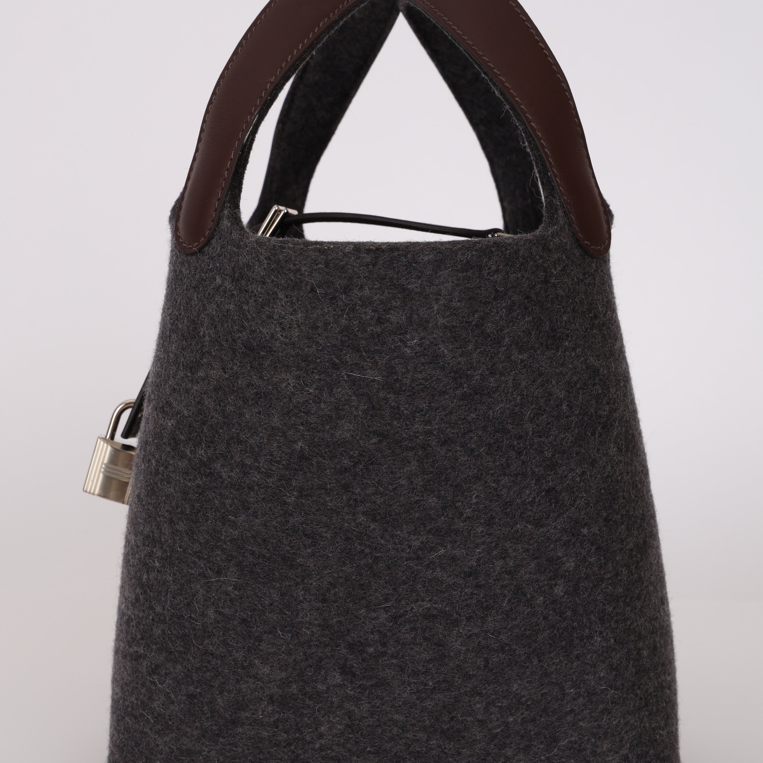 Hermès 2020 Havana Swift and Gris Moyen Wool Picotin 18 PM PHW