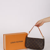 Louis Vuitton Monogram Pochette