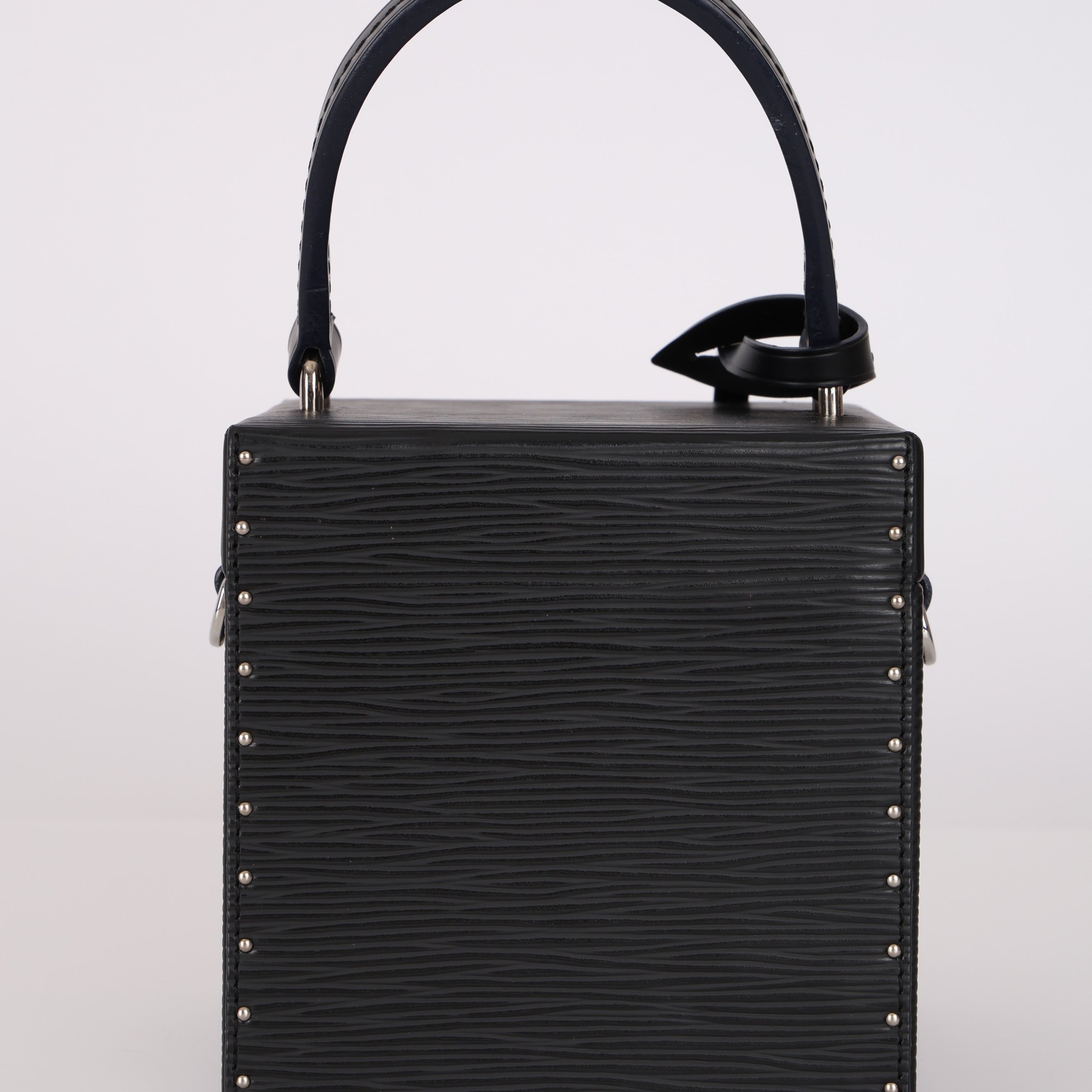 Louis Vuitton 2018 Noir Epi Bleecker Box w Strap