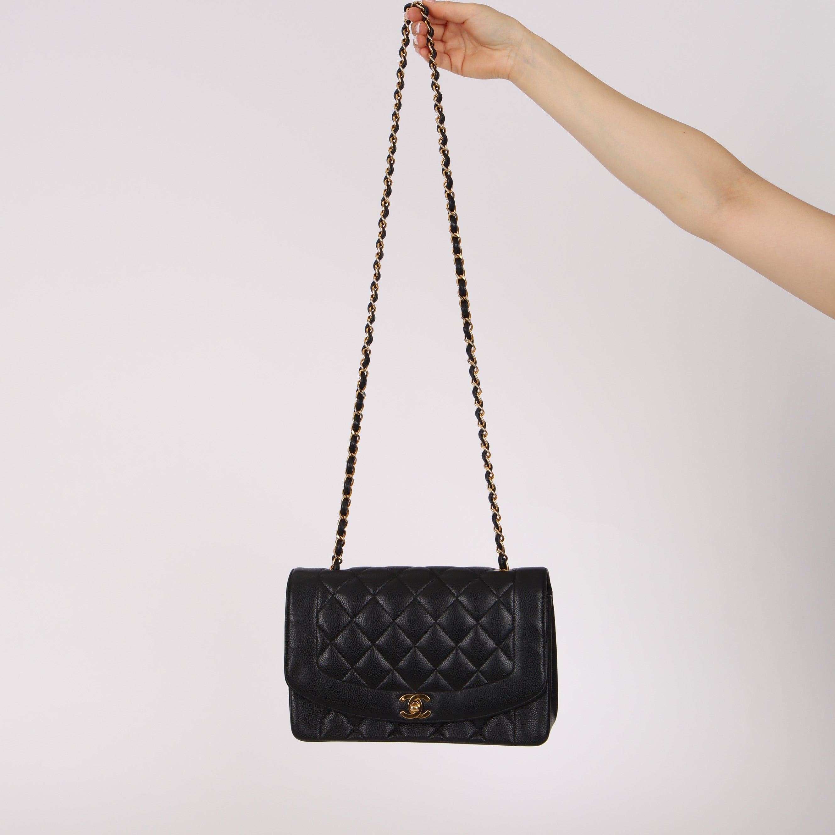 Rare Chanel 1996 Caviar Medium Diana Bag
