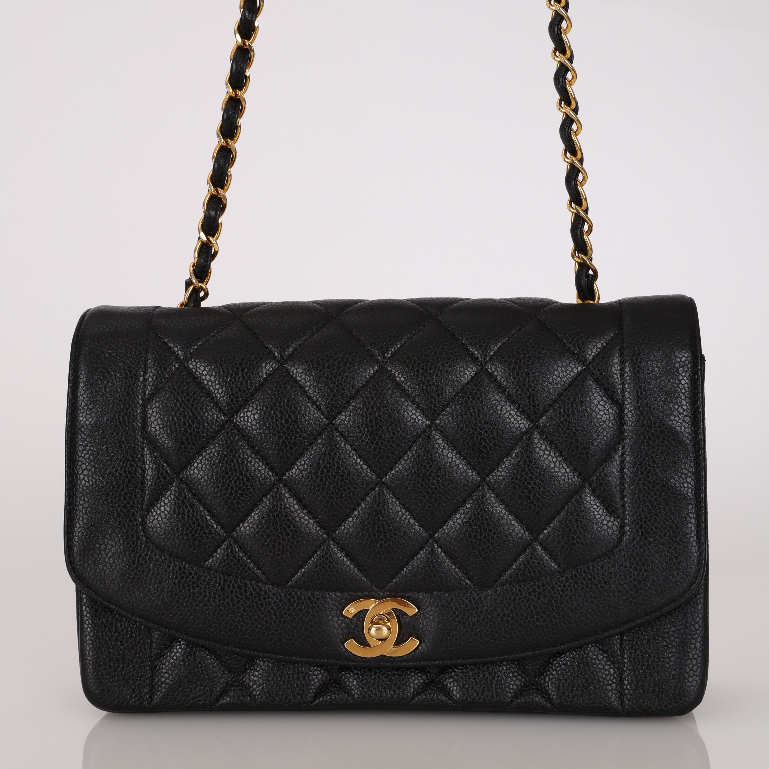 Rare Chanel 1996 Caviar Medium Diana Bag