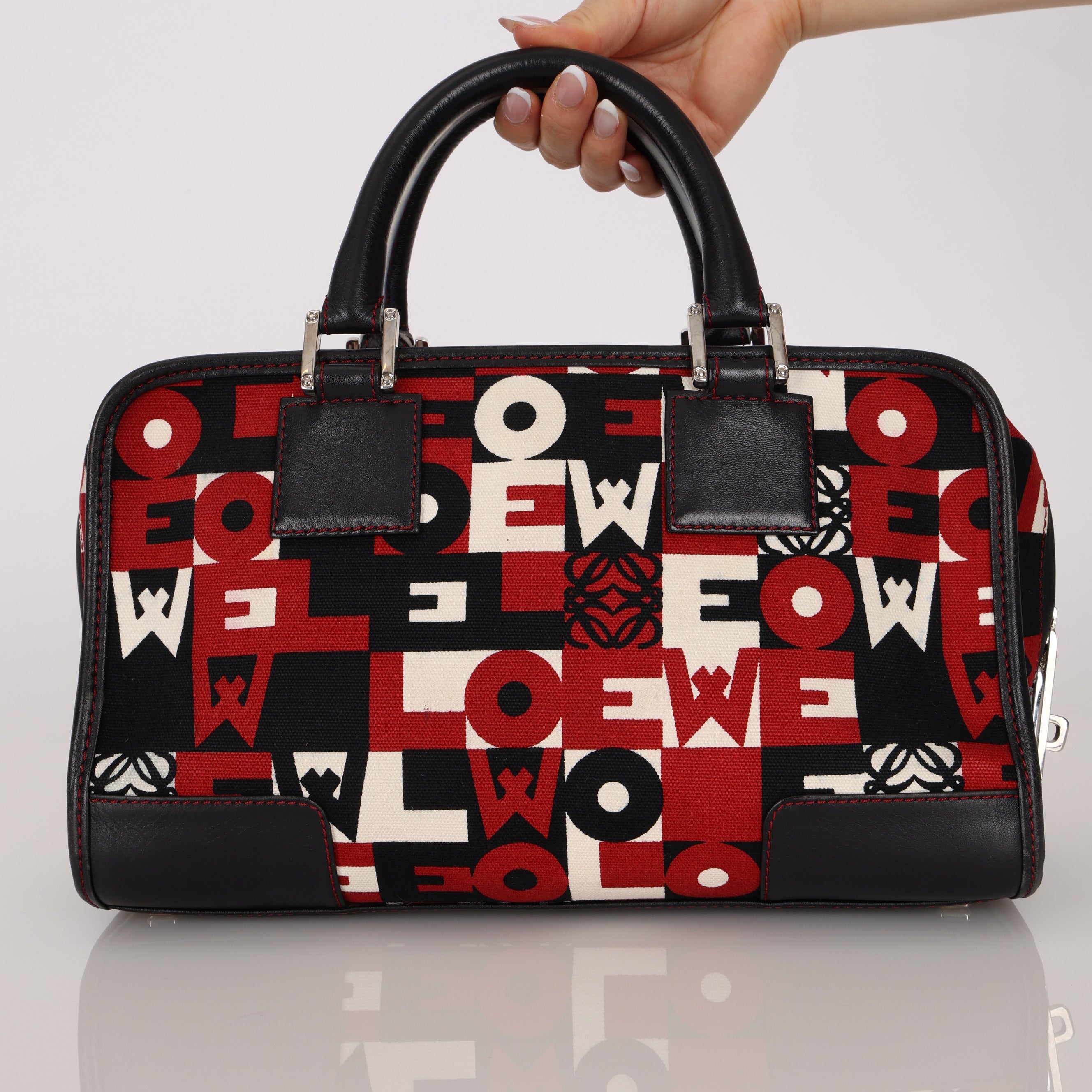 Limited Edition Loewe Logo Pop Amazona 28