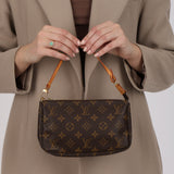 Louis Vuitton 1999 Monogram Pochette