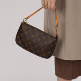 Louis Vuitton 1999 Monogram Pochette