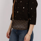 Louis Vuitton 2002 Monogram Pochette Accesories Long Strap