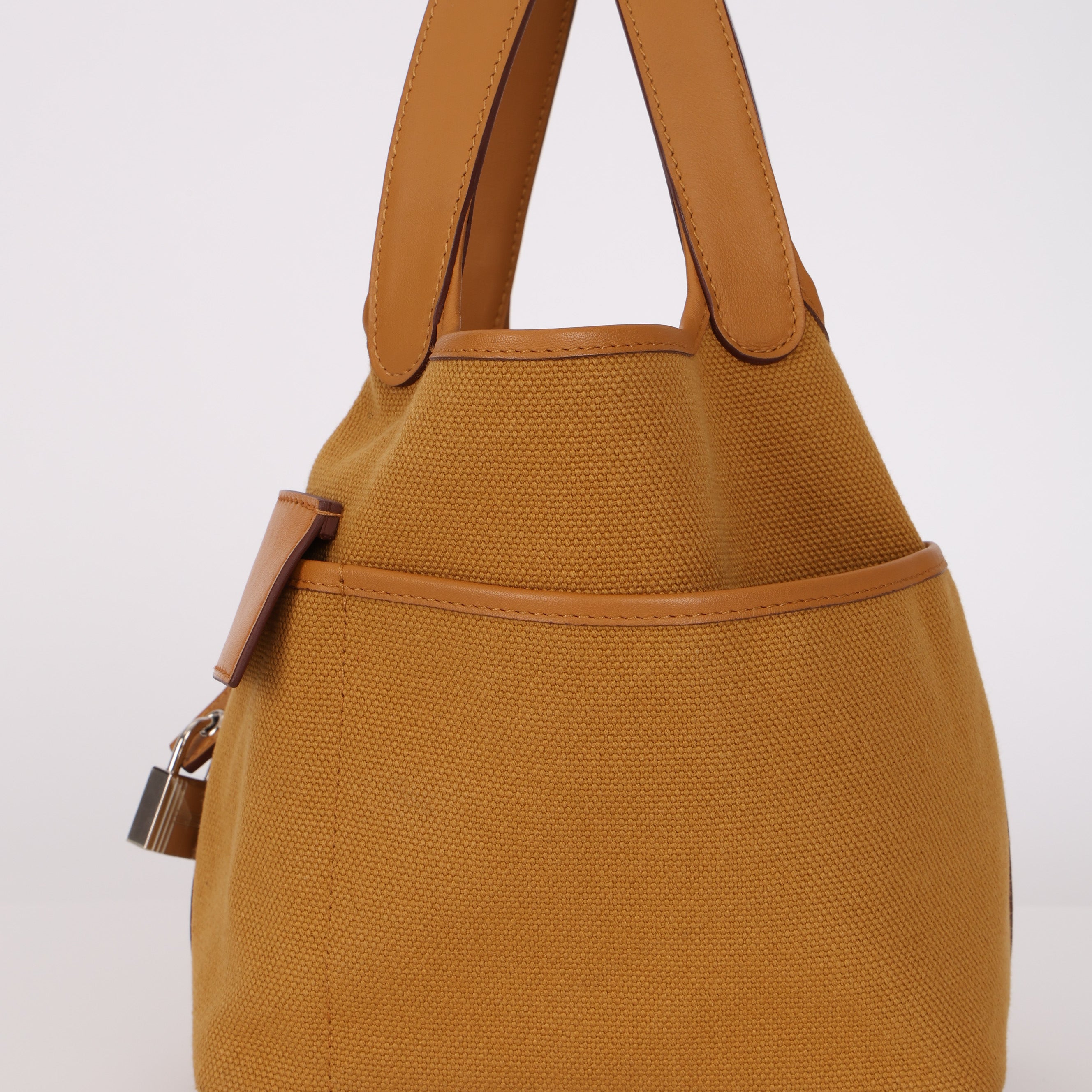 Hermès 2021 Sesame Toile Goeland and Swift Cargo Picotin 18 PHW