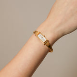 Gucci Mother of Pearl 1500L Ladies Watch 15mm