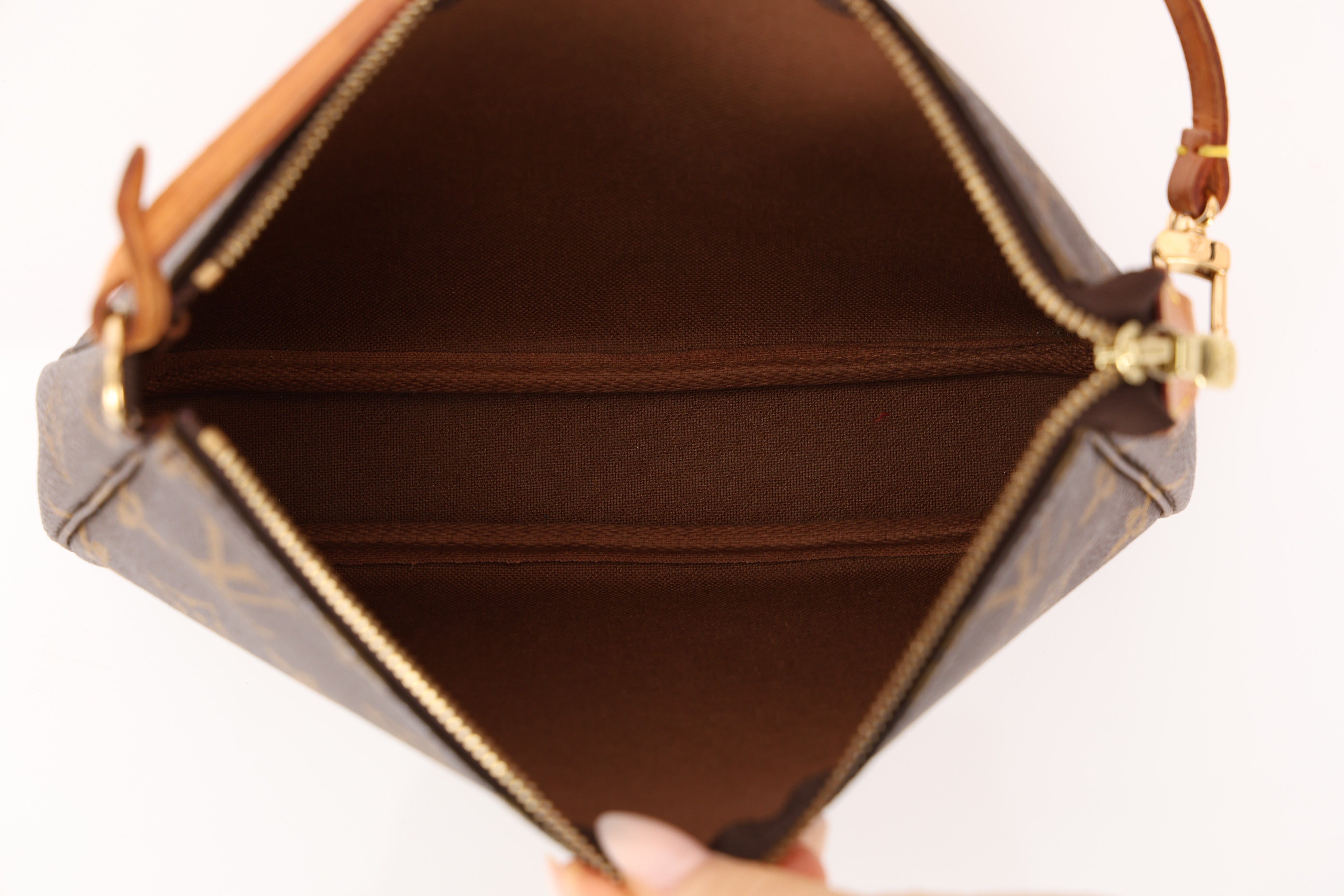 Louis Vuitton Monogram Pochette