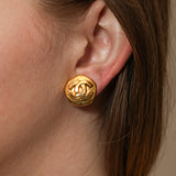 Chanel 1995 Mini Matte Interlocking CC Round Clip-On Earrings 24K GP