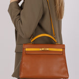 Limited Edition Hermès Kelly 32 Gold and Jaune Ambre Courchevel Retourne 1991 GHW