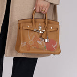 Limited Edition Hermès 2022 Biscuit Swift In and Out Birkin 25 PHW