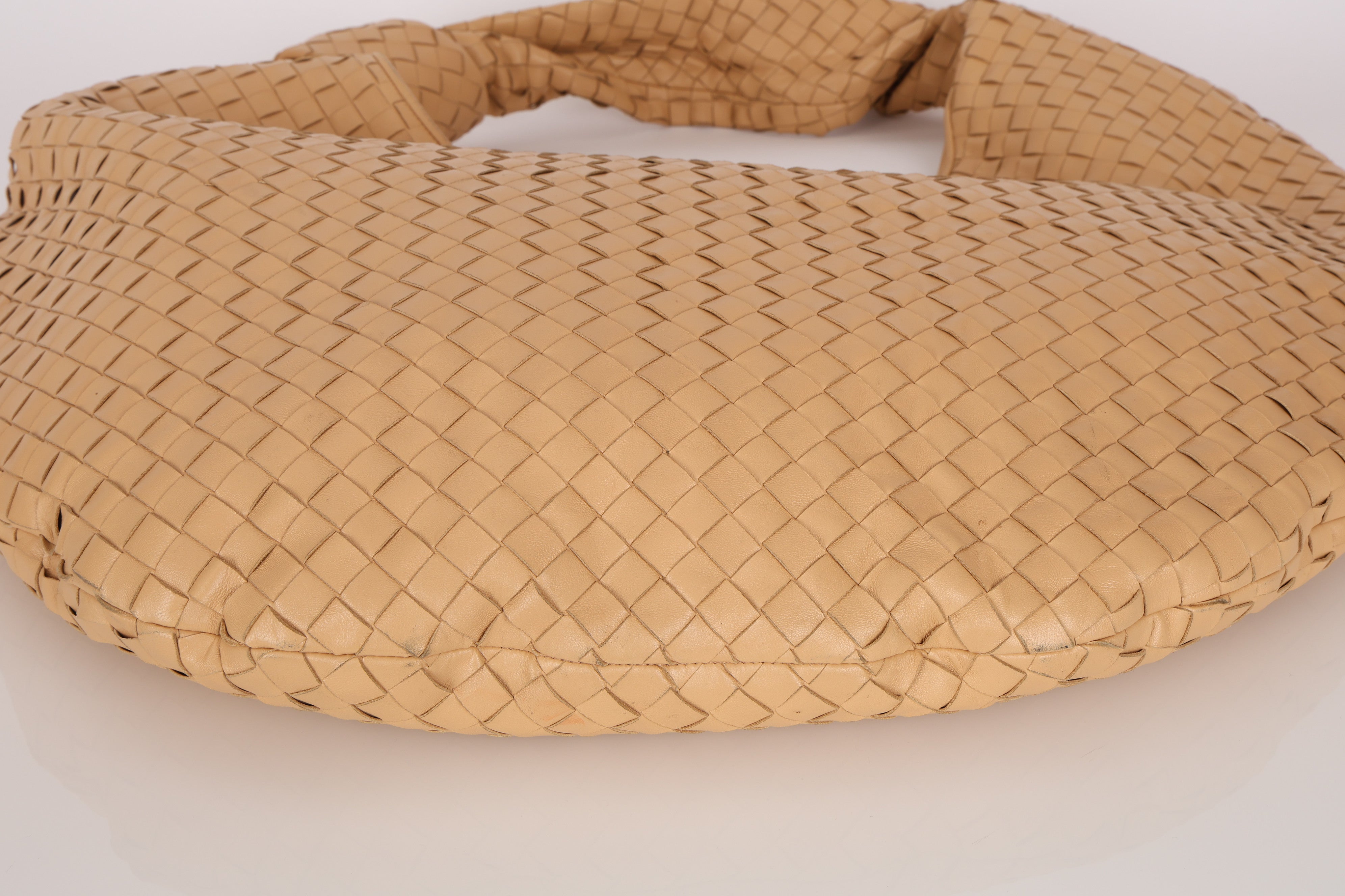 Ultra-Rare Bottega Veneta Intrecciato Maxi Jodie Beige Oats