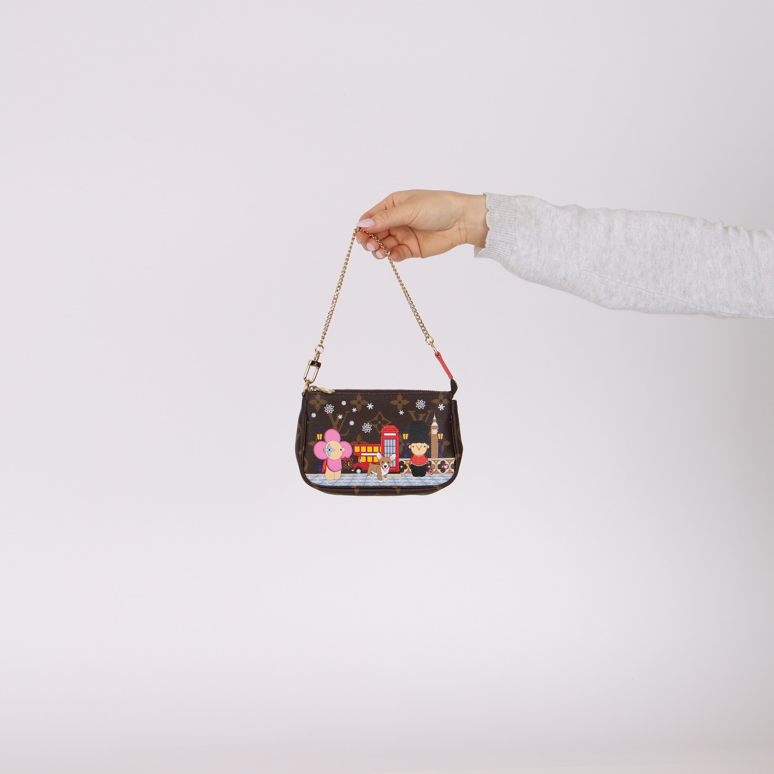 Louis Vuitton Vivienne London Mini Pochette