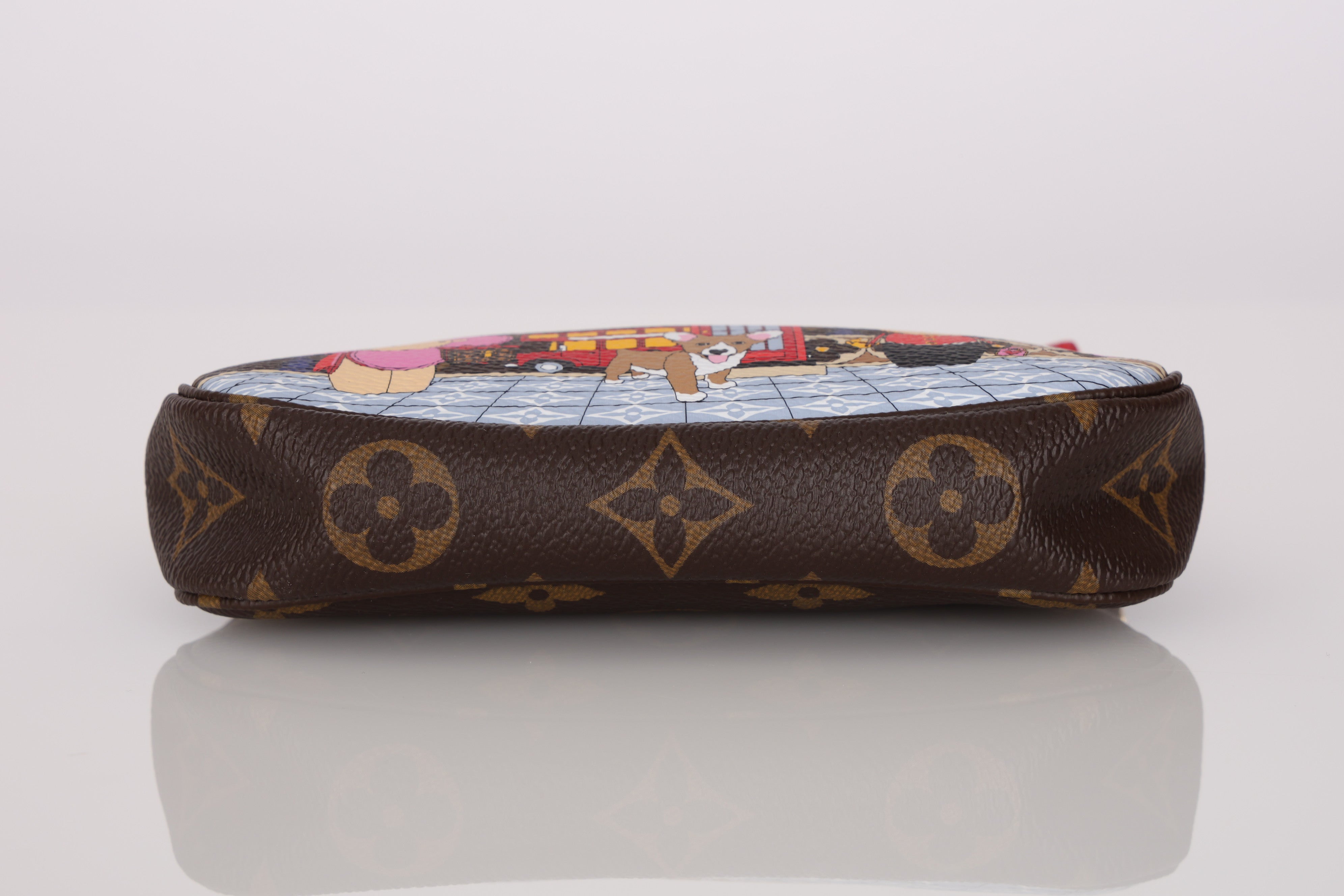Louis Vuitton Vivienne London Mini Pochette