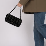 Ultra-Rare Runway Chanel 2004 Velvet East West Chain Stitch Single Flap