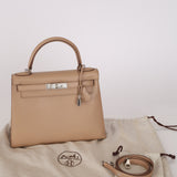 Ultra-Rare Hermès 2015 Argile Tadelakt Kelly Sellier 28 Guilloche PHW