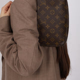Louis Vuitton 2000 Monogram Pochette