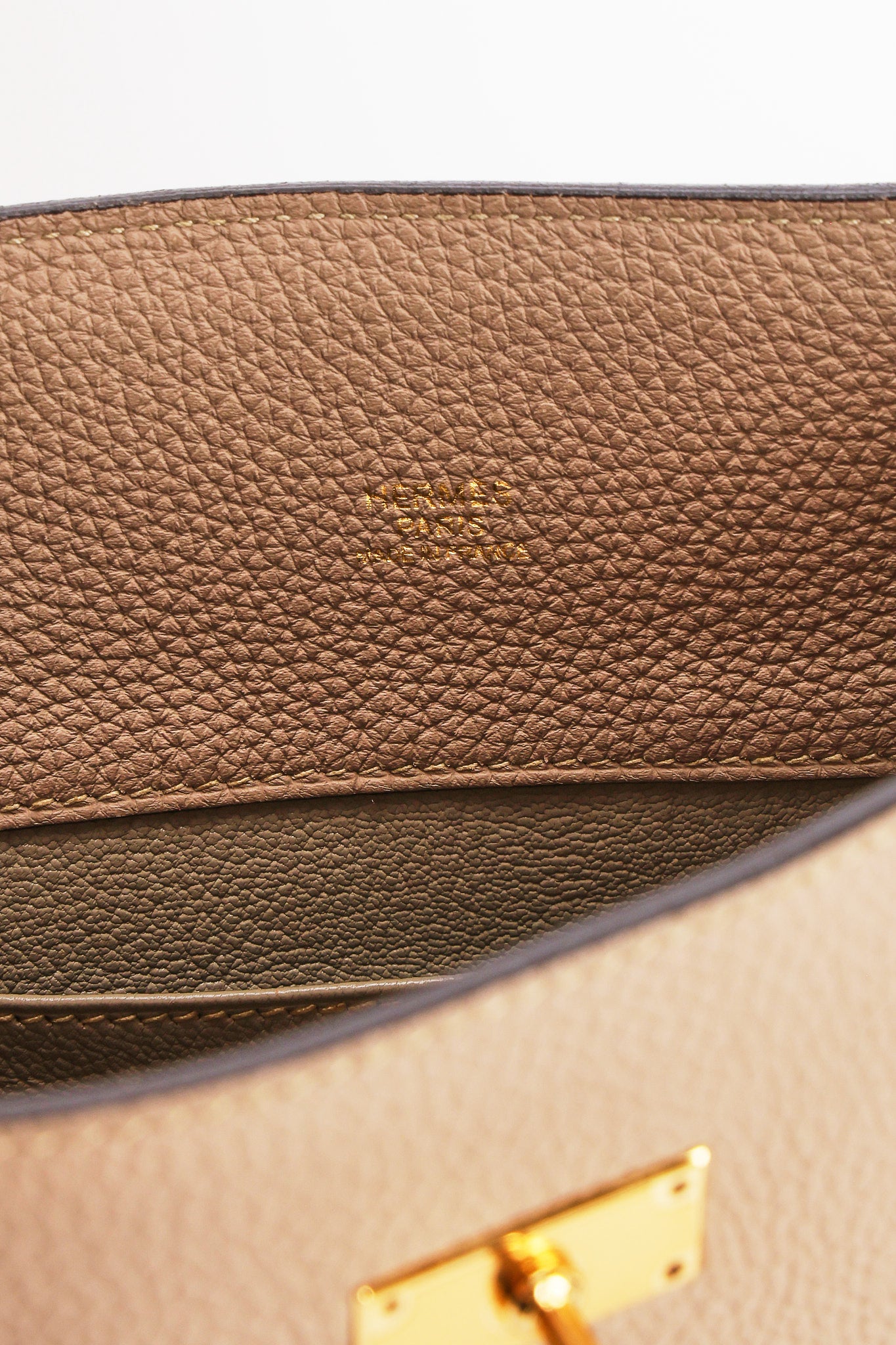 Hermès So Kelly 22 Shoulder Bag Etoupe Clemence GHW